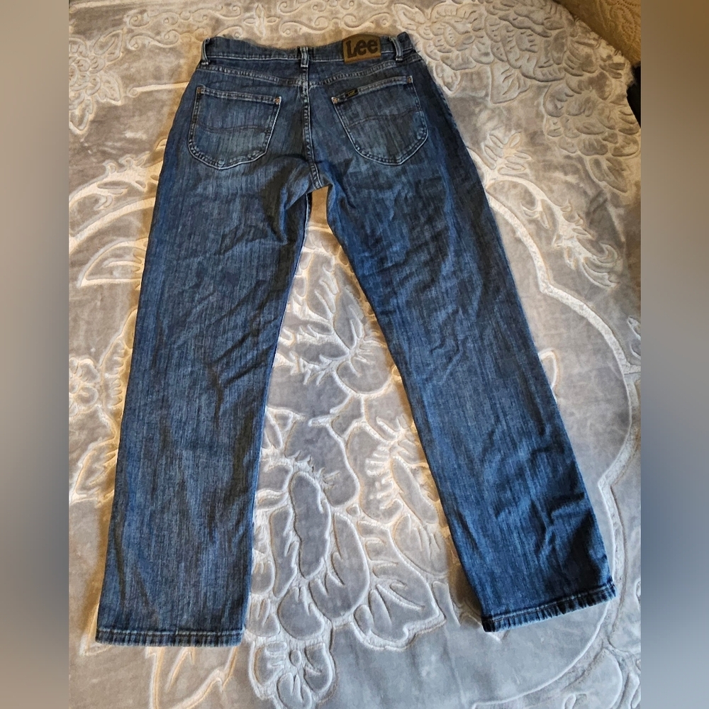 2/$20 Lee Men's Dark Blue 32 x 30 Relax Fit Jeans - Picture 3 of 8